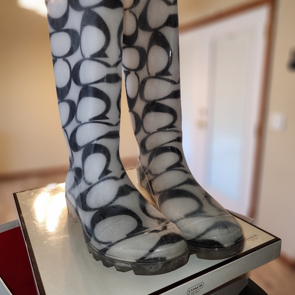 Coach Pixy Signature C Rainboots sz9M - Picture 3 of 6